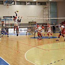 Rieker UJS Komárno - VK OSMOS Prievidza