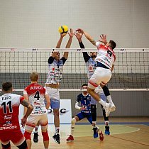 Rieker UJS Komárno - VK OSMOS Prievidza