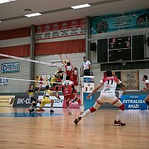 Rieker UJS Komárno - VK KDS Šport Košice