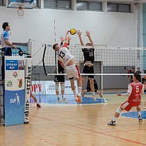 RIEKER UJS Komárno - ŠŠV Trenčín 